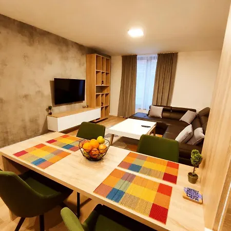 Old City Centar Cadordzina Free Parking Apartment
